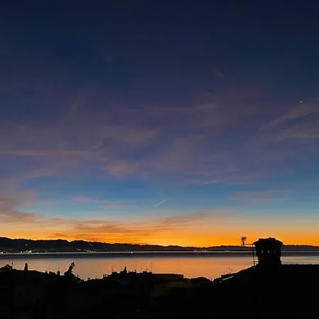 Διαμέρισμα Mo *